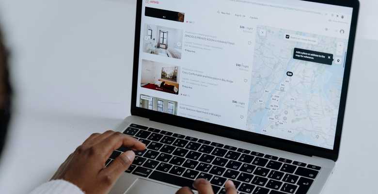 Best free AI website builders compared (2025)
