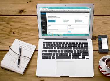 Free vs paid AI website builders: What’s right for you?