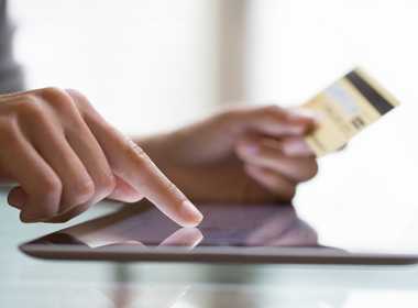 Getting paid online: How AI websites simplify payments & invoicing