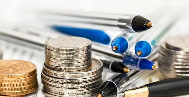 How insurance businesses can grow using AI website builders