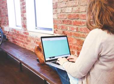 User stories: How real businesses customized their AI websites