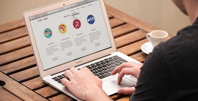 AI website templates for small businesses: Gallery & inspiration