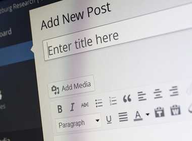 Community highlights: Best AI websites built with B12